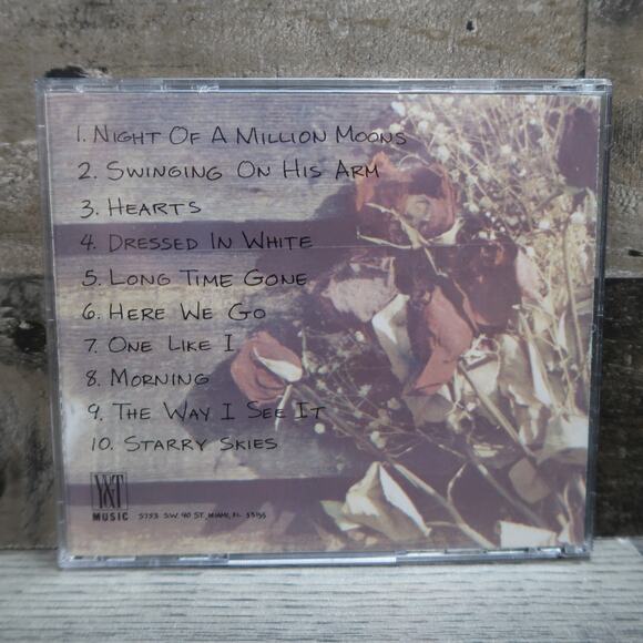 Mary Karlzen Lot of 4 CDs Signed Hide Yelling At Mary Wanderlust Diaries - Picture 10 of 10